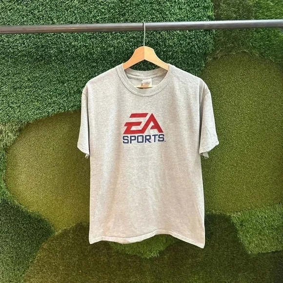 Vintage EA  Sports Logo T-shirt Medium - Picture 1 of 4